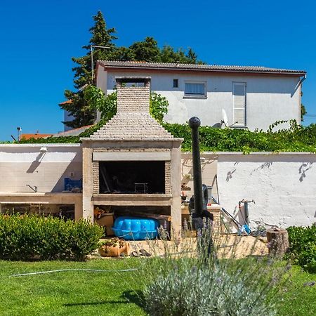 Apartments Boris Fažana エクステリア 写真