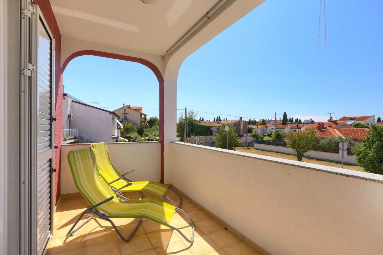 Apartments Boris Fažana エクステリア 写真