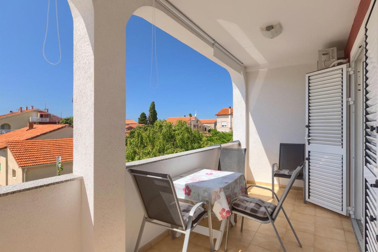 Apartments Boris Fažana エクステリア 写真