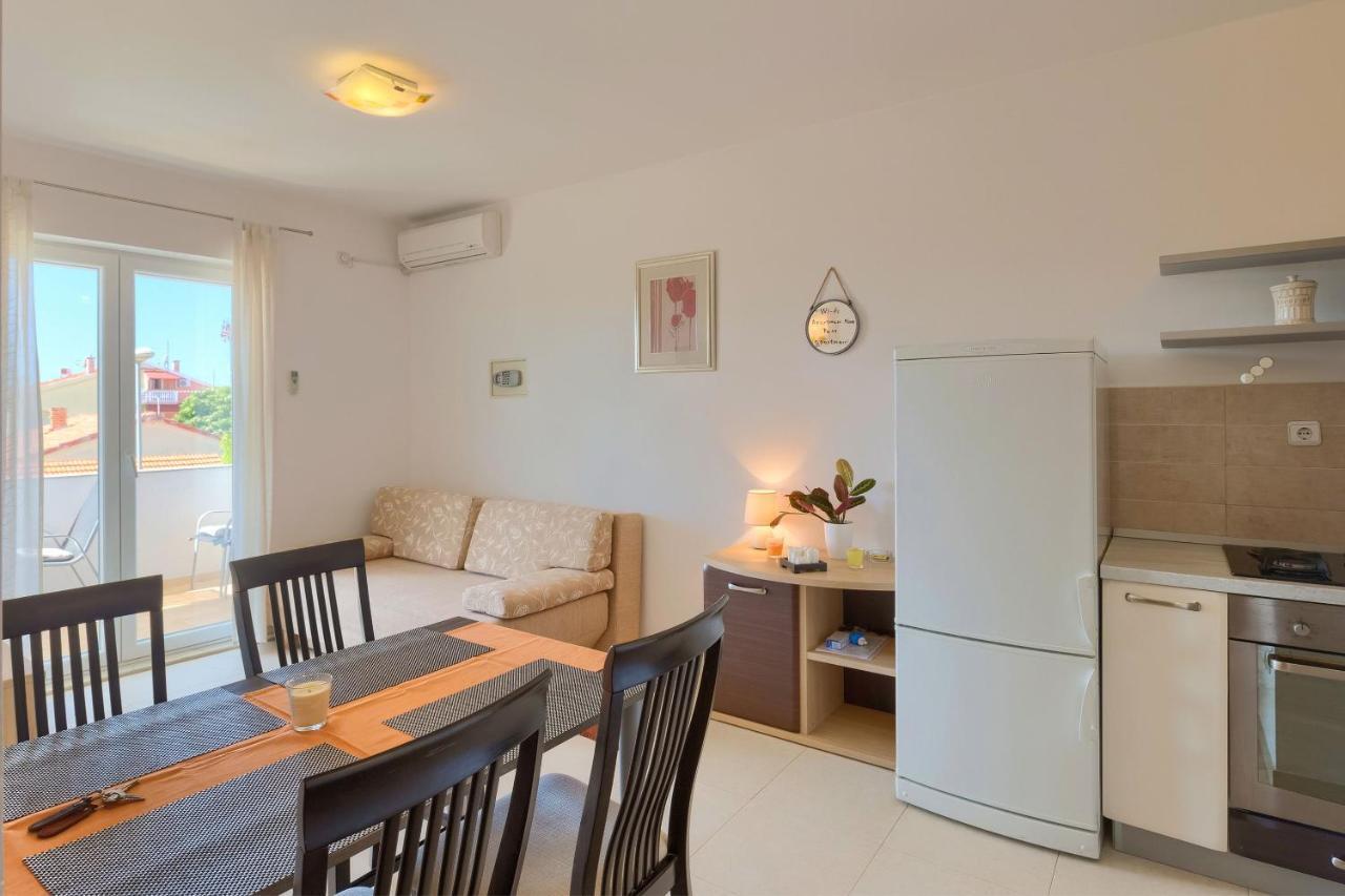 Apartments Boris Fažana エクステリア 写真