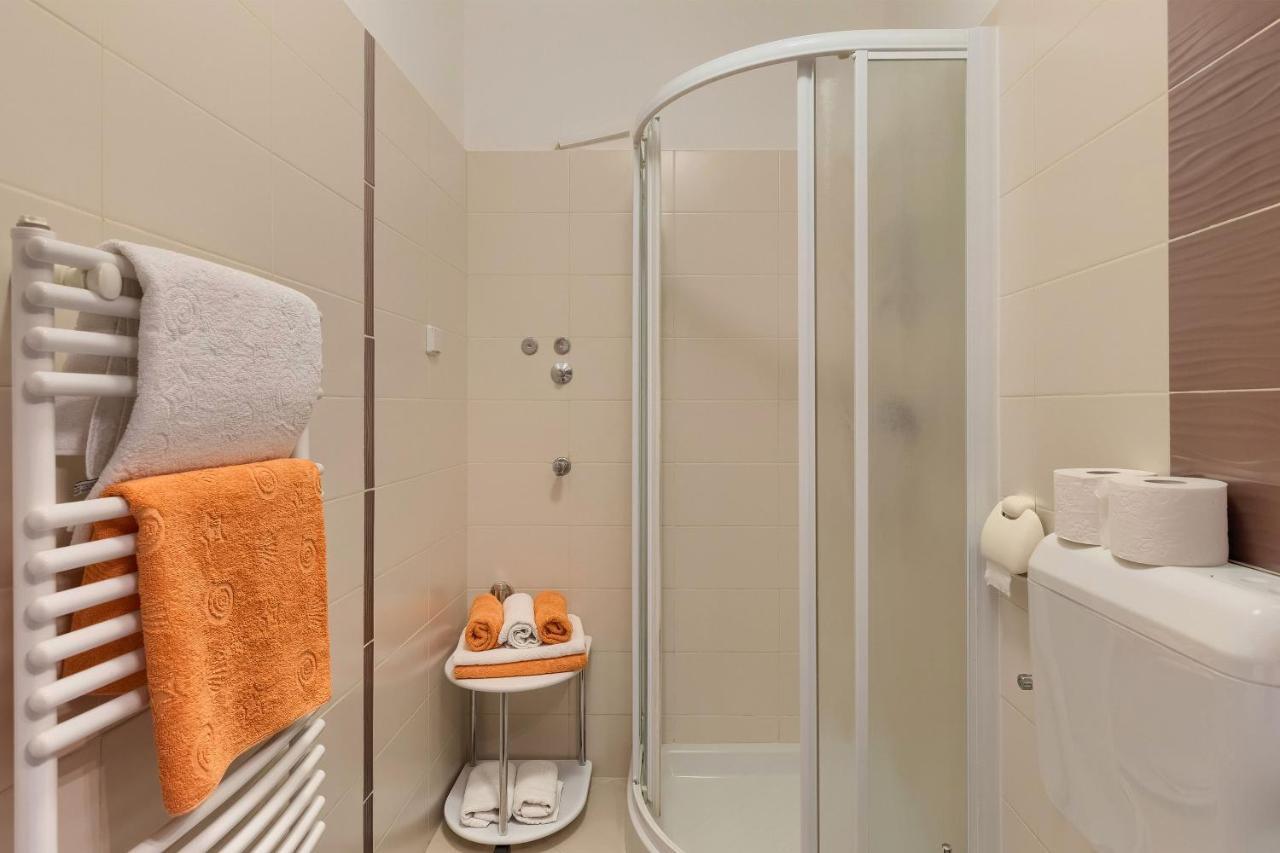 Apartments Boris Fažana エクステリア 写真